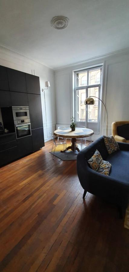 Appartement L'ecu : Un Haussmannien Accueillant! Reims