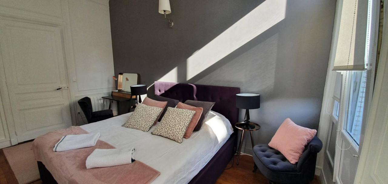 Appartement L'ecu : Un Haussmannien Accueillant! *